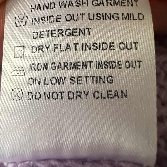 Strut & Bolt cable knit sweater, crew neck, ruffle detailing, V-front size L - Picture 14 of 14